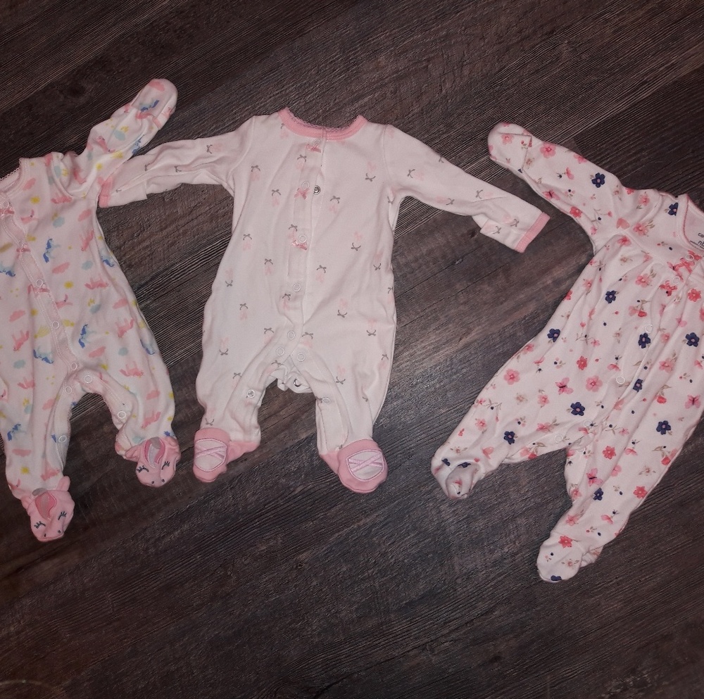 3 Carter's sleep n play outfits